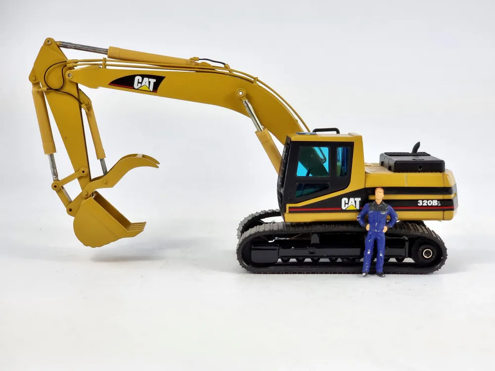 Caterpillar 320B Hydraulic Excavator